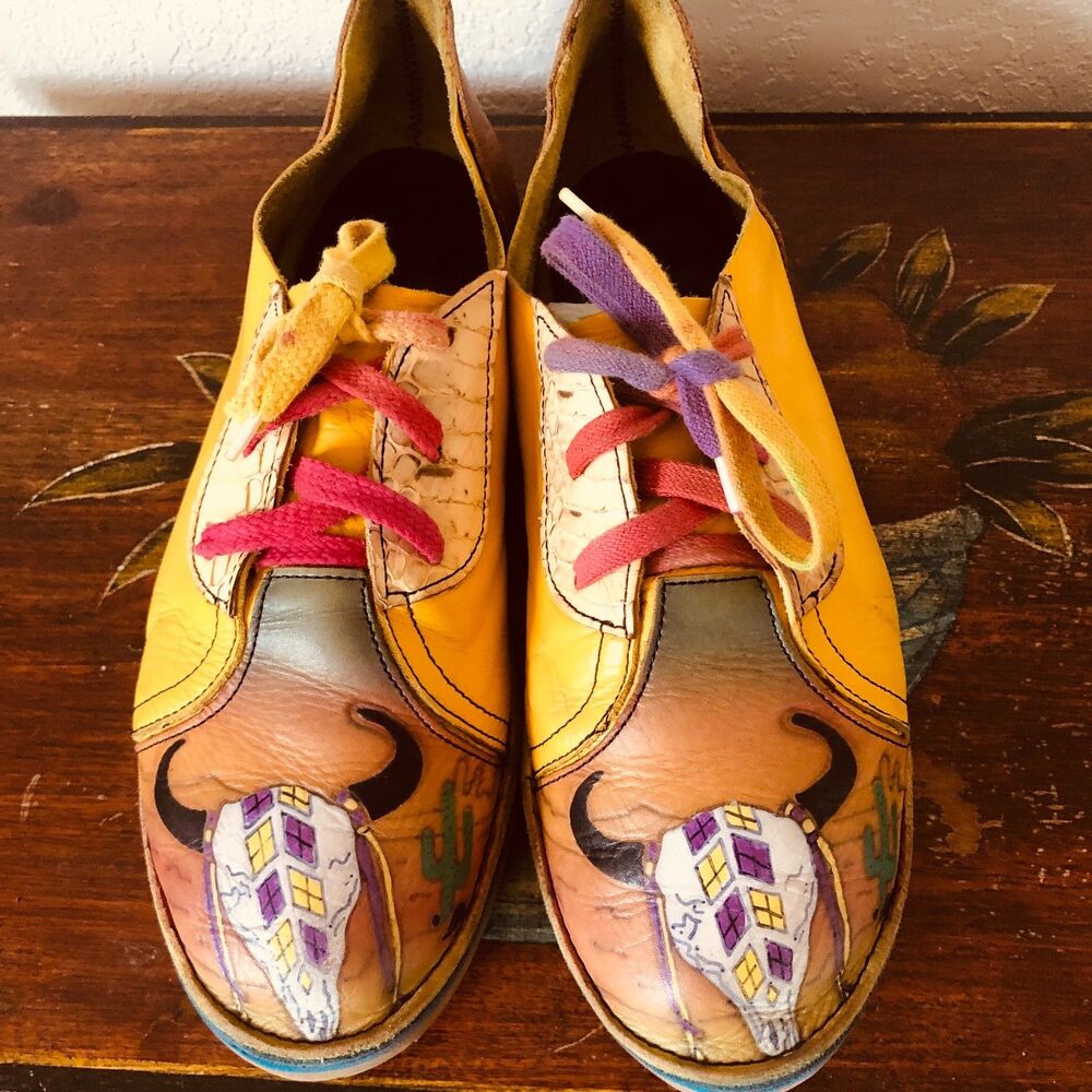 Sole Tech "Those Shoes" Vintage Hand painted Southwestern Steer Skull Size 7-8